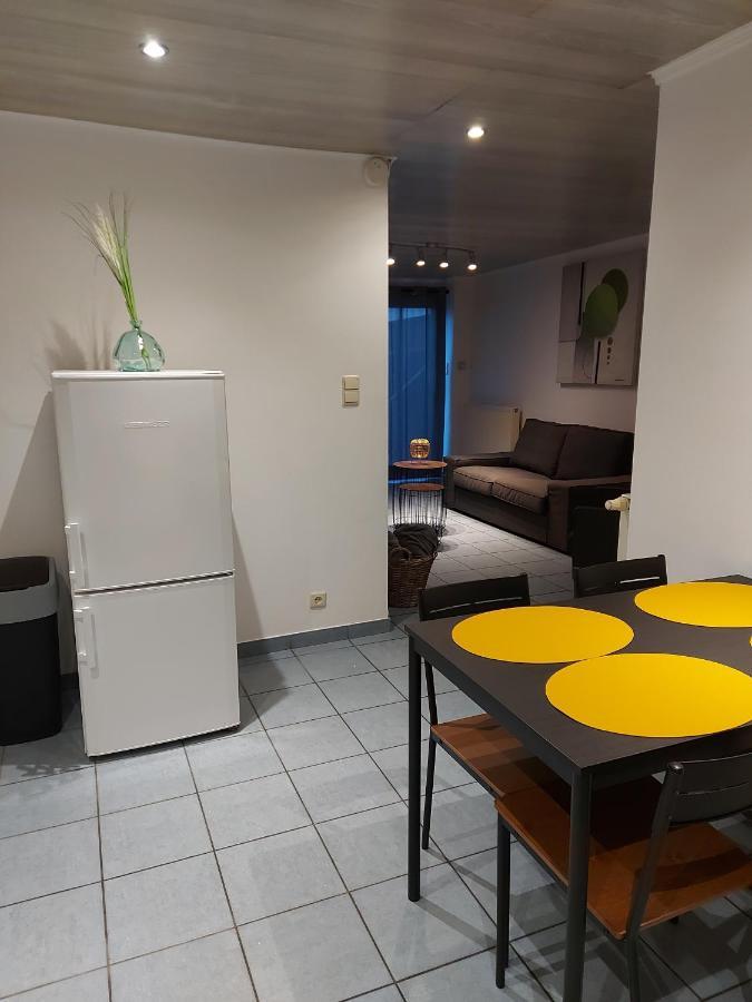 Appartement Rdc Plein Centre Avec Terrasse Visé Esterno foto